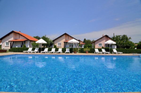 Отель Sunny Hills Villas  Брястовец